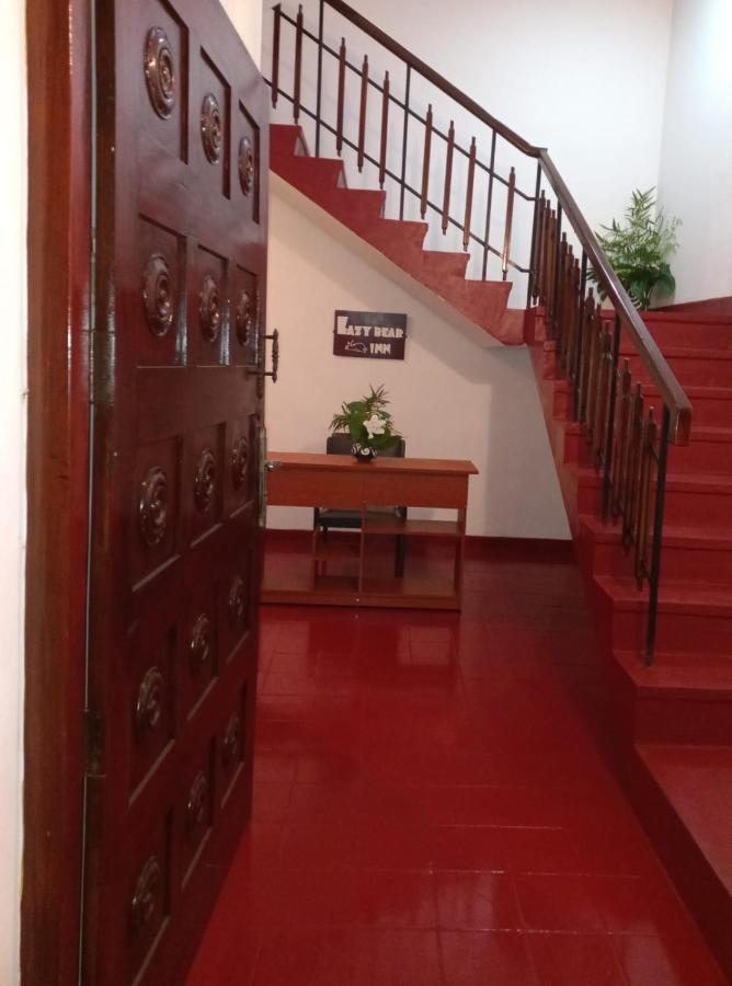 Lazy Bear Best Hostel In Kandy Esterno foto